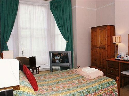 The Berkeley Guesthouse Істборн Екстер'єр фото